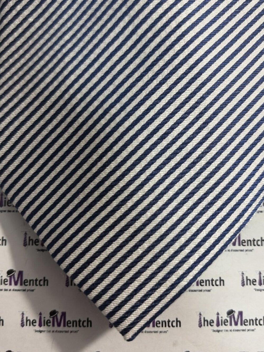 NAUTICA Silk Blue & White Striped Tie 3.625”(New-Minor Flaws)